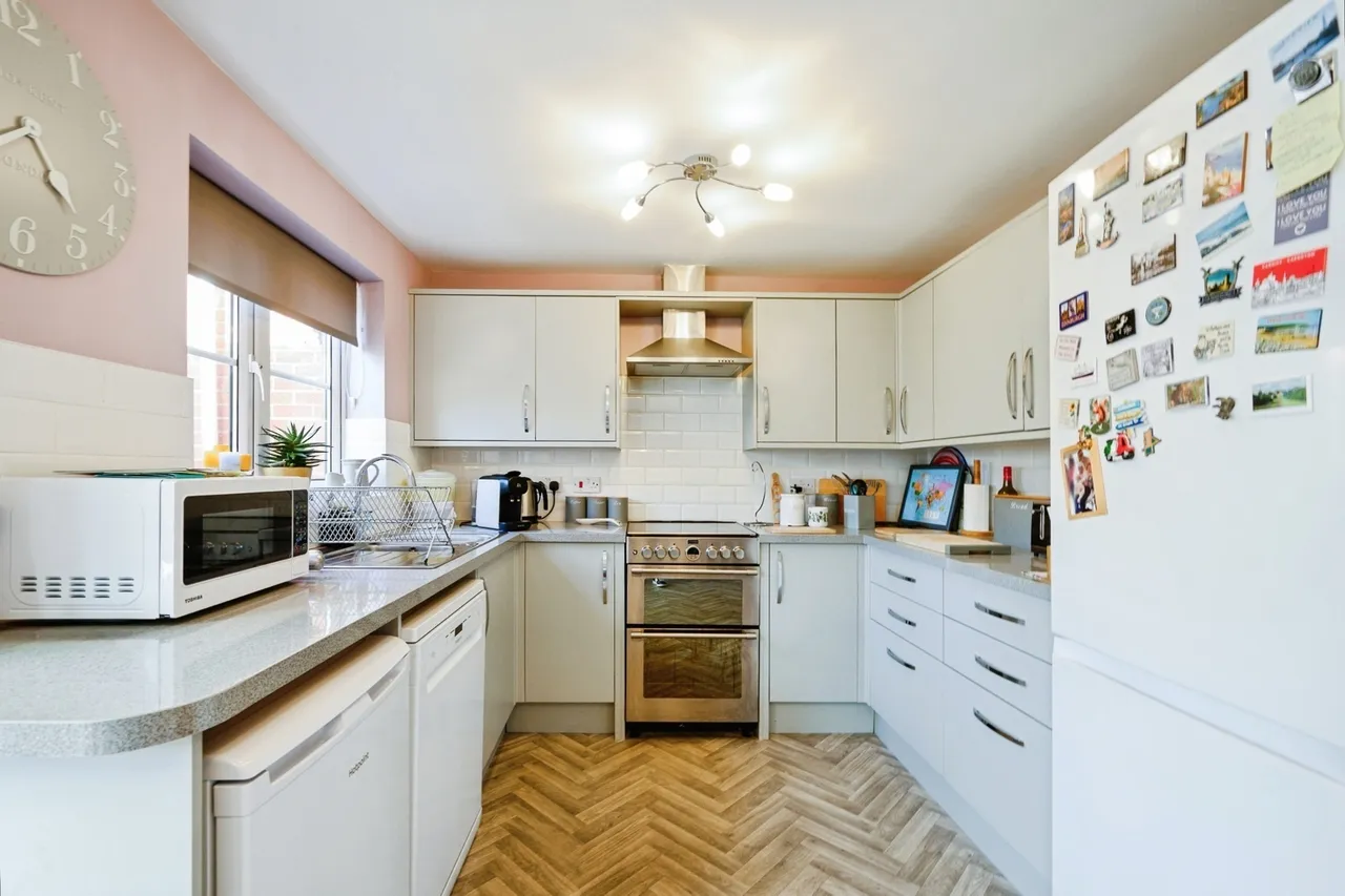 Sapphire Close, Gosport, PO12, photo 3