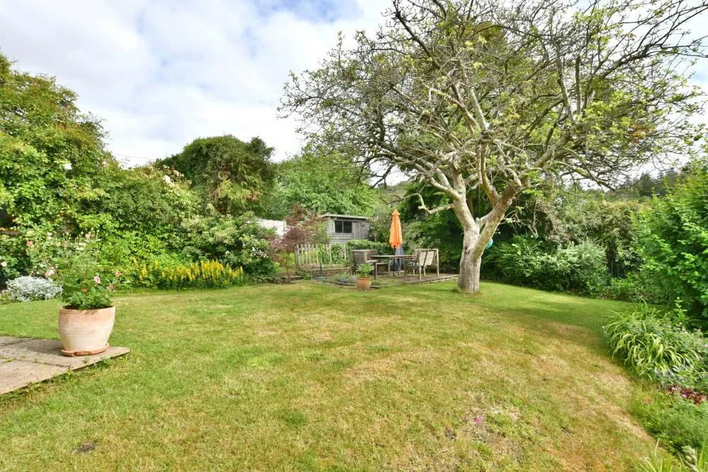 Middlehill Road, Colehill, BH21, photo 27