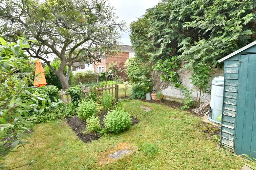 Middlehill Road, Colehill, BH21, photo 29