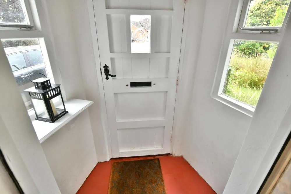 Middlehill Road, Colehill, BH21, photo 13