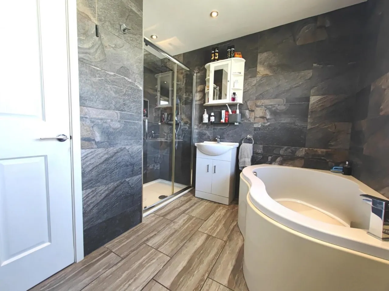 Beaulieu Gardens, Blackwater, GU17, photo 15