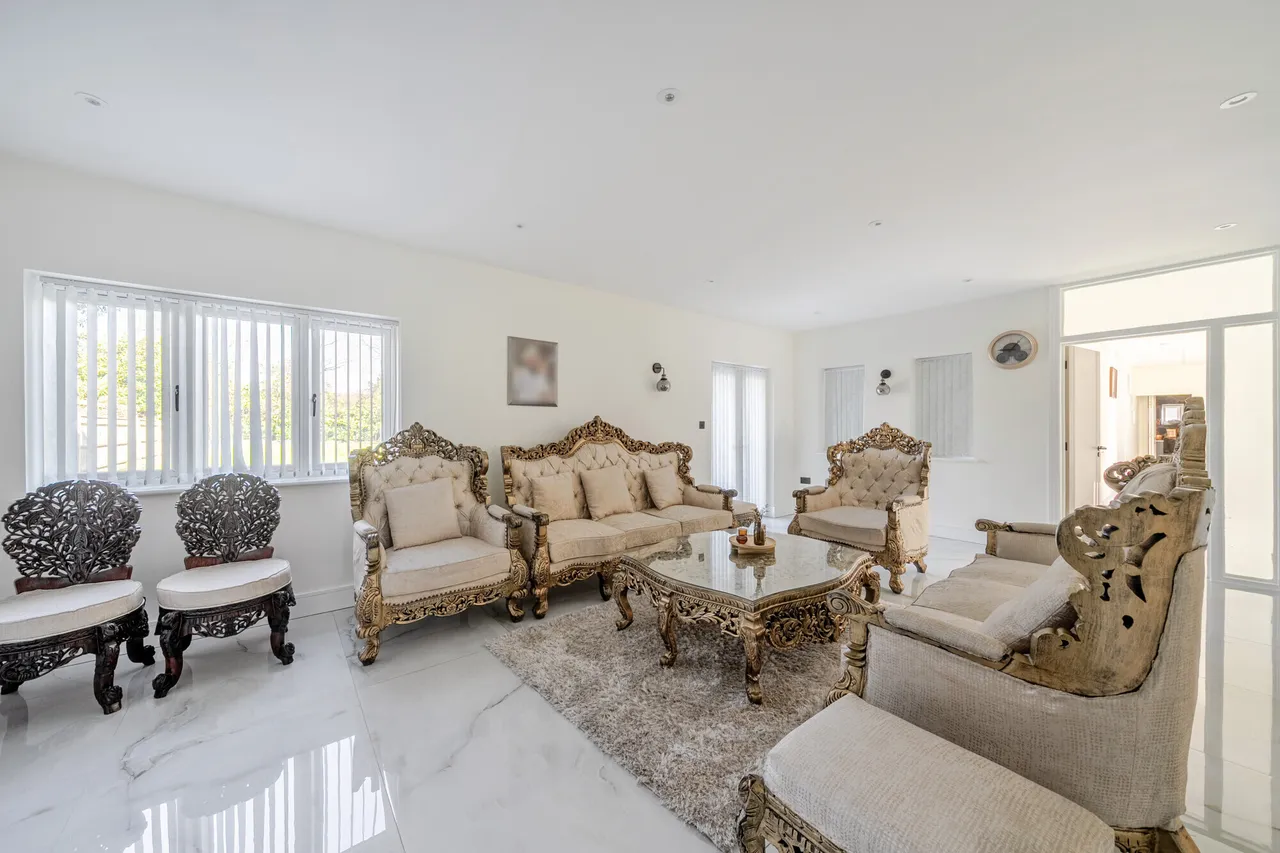 Dukes Wood Drive, Gerrards Cross, SL9, photo 5