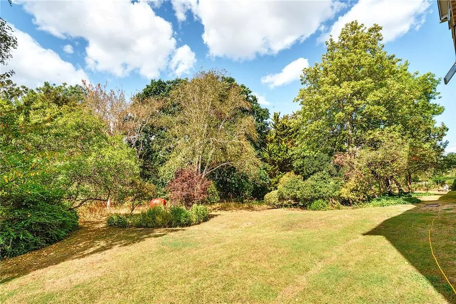 Woodlands Court, Wood Vale, SE23, photo 5
