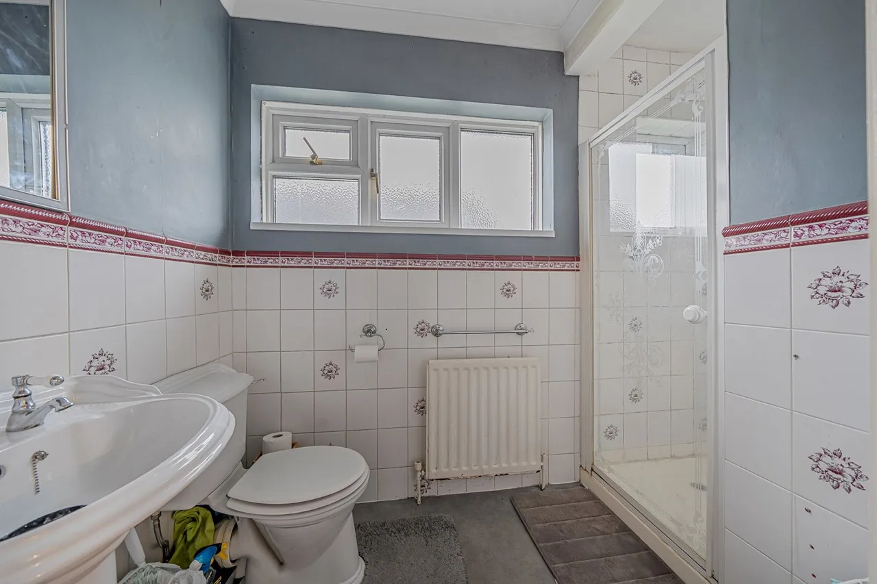 Lennox Road, Kent, DA11, photo 8