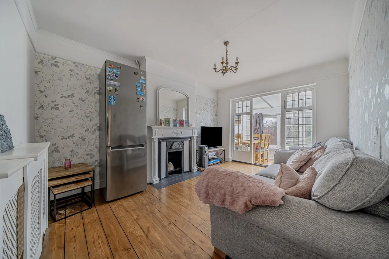 Lennox Road, Kent, DA11, photo 3