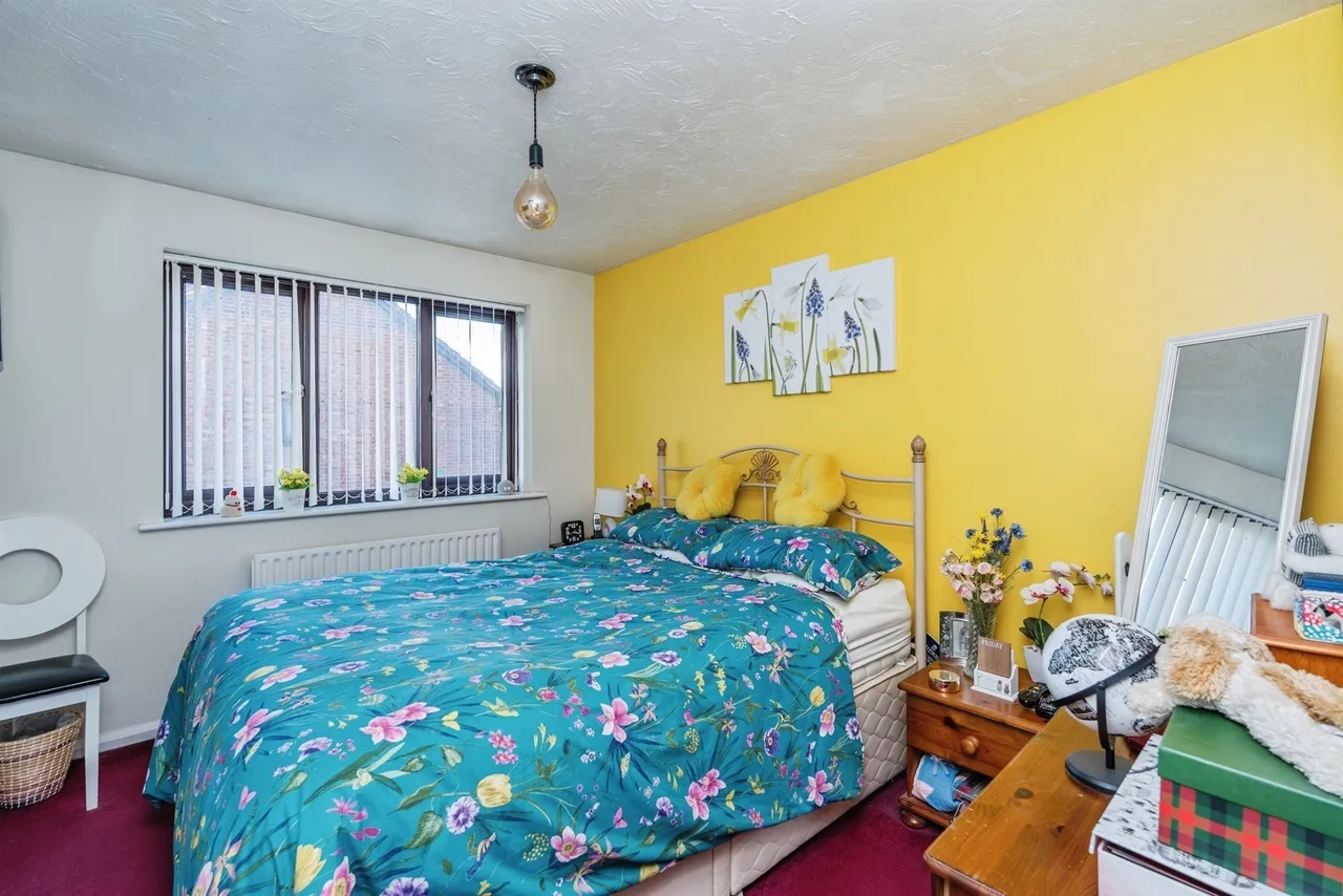 Winchester Way, Totton, SO40, photo 9
