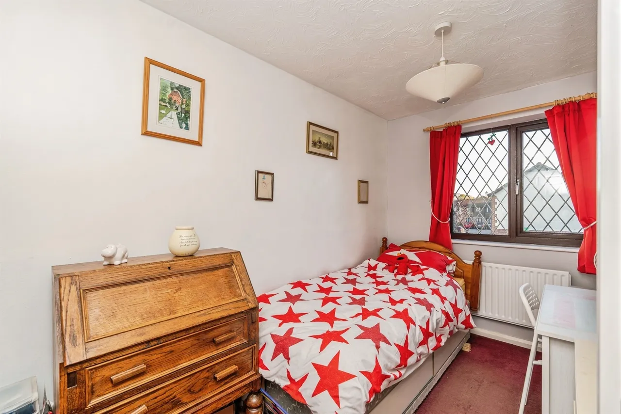 Winchester Way, Totton, SO40, photo 11