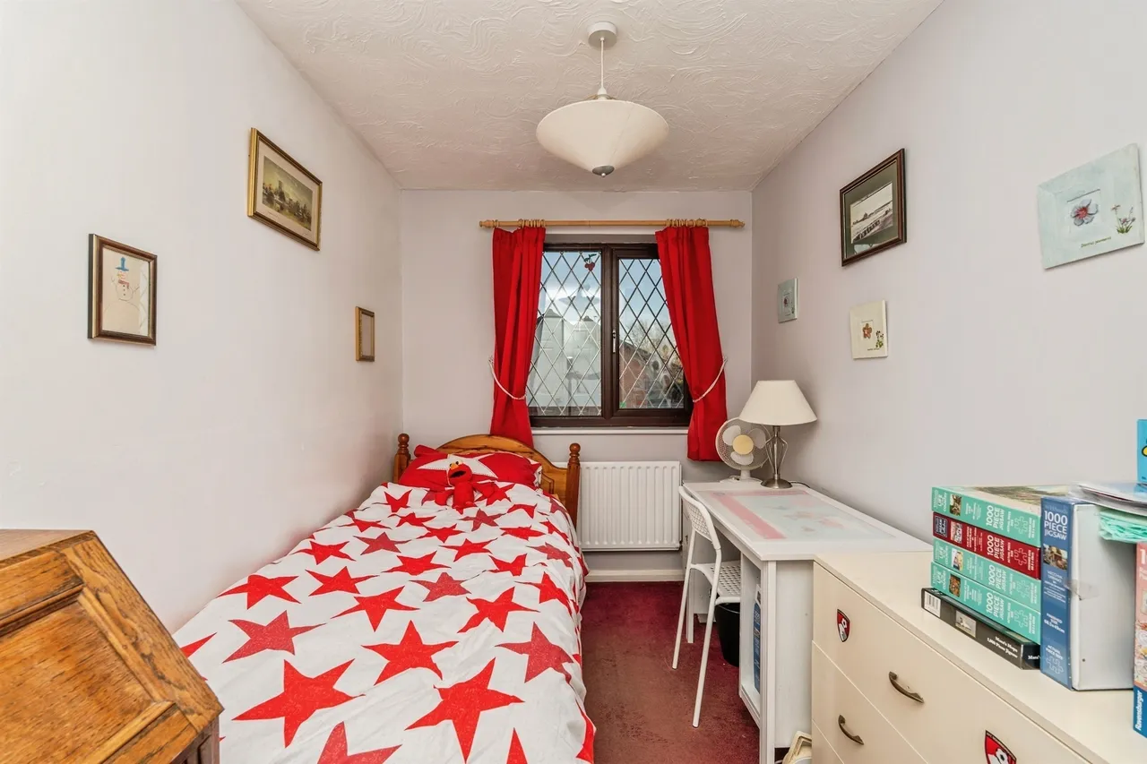 Winchester Way, Totton, SO40, photo 12