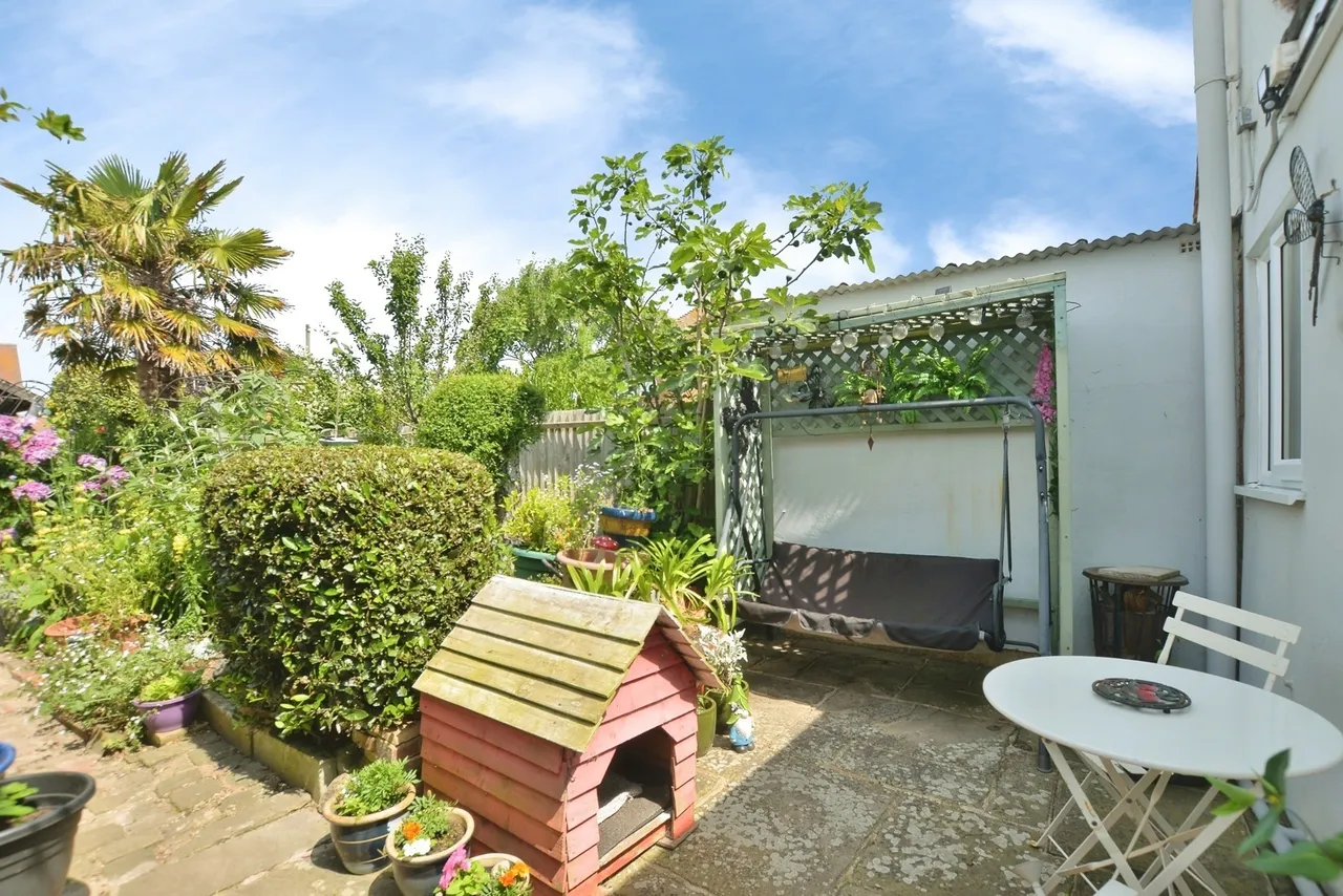 Queens Road, Lydd, Romney Marsh, Kent, TN29, photo 20