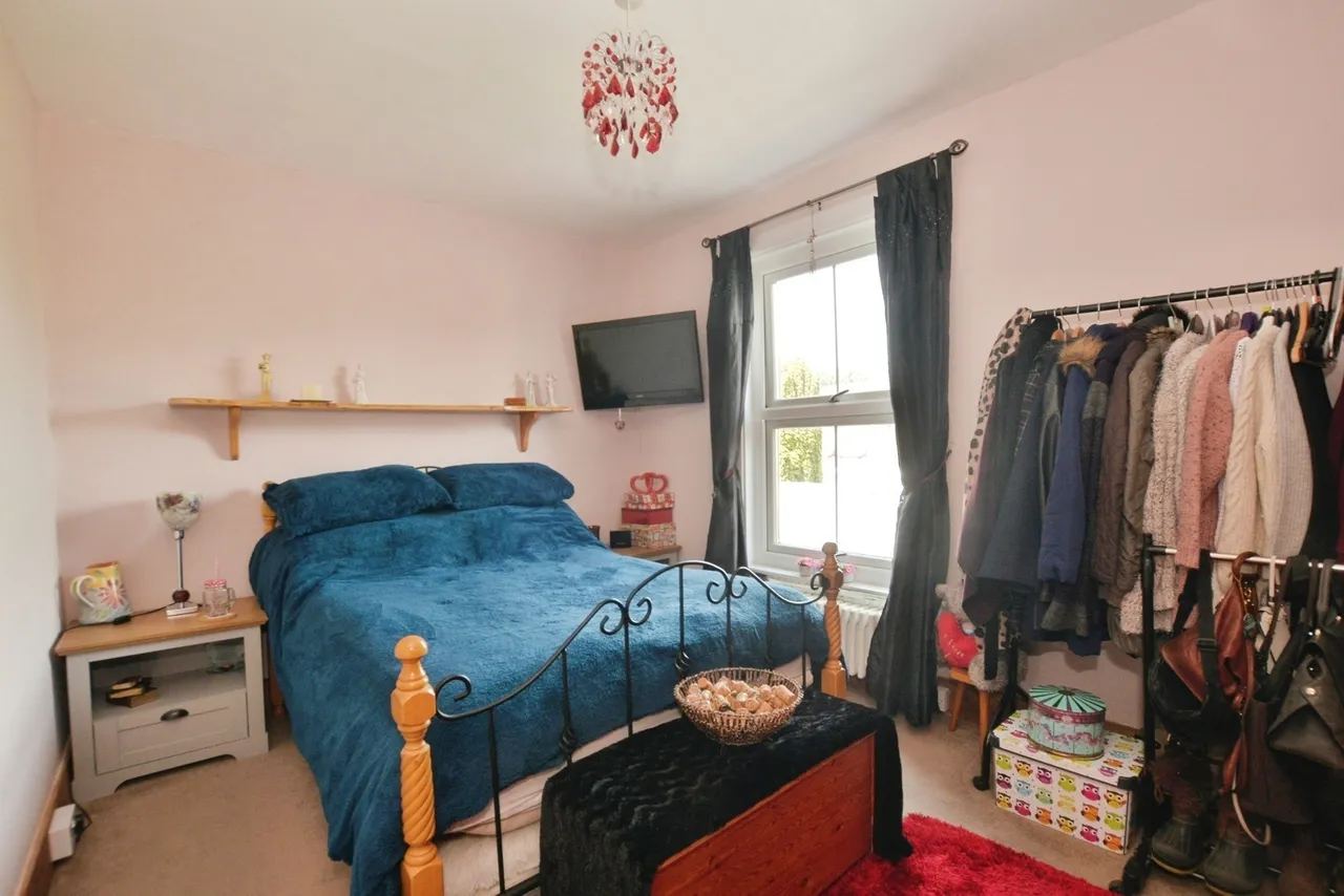 Queens Road, Lydd, Romney Marsh, Kent, TN29, photo 8