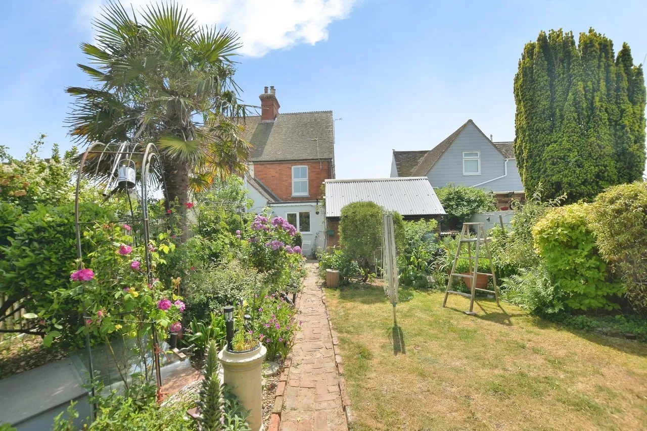 Queens Road, Lydd, Romney Marsh, Kent, TN29, photo 6