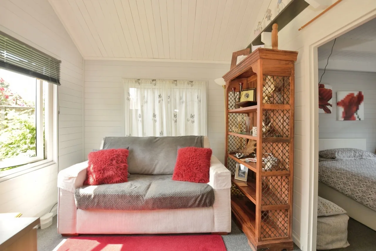 Queens Road, Lydd, Romney Marsh, Kent, TN29, photo 18
