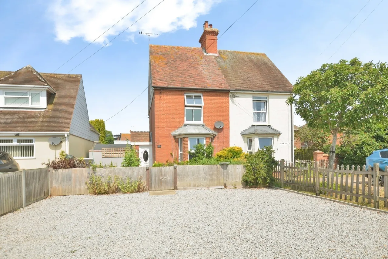 3 bed house for sale — Queens Road, Lydd, Romney Marsh, Kent, TN29