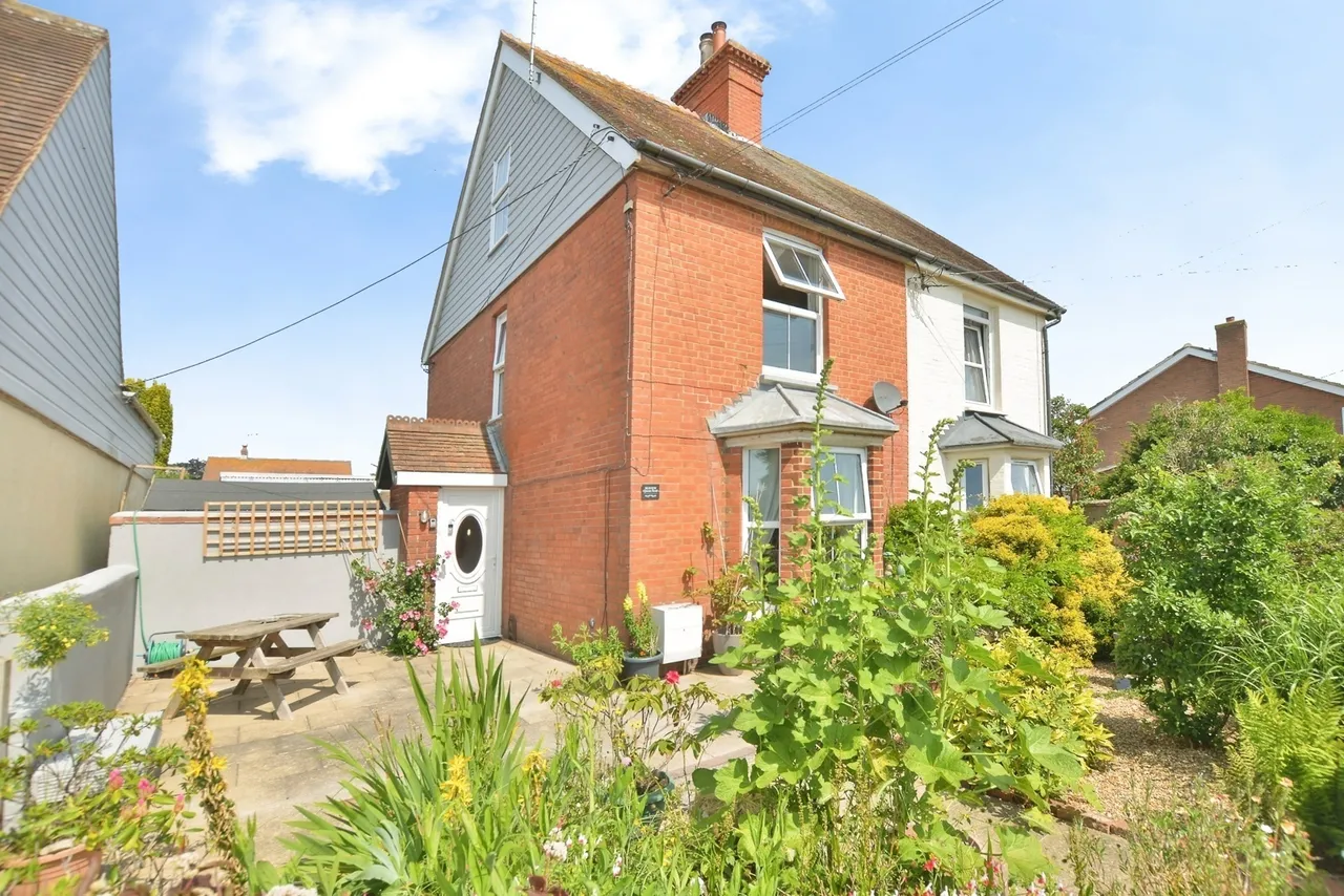 Queens Road, Lydd, Romney Marsh, Kent, TN29, photo 14
