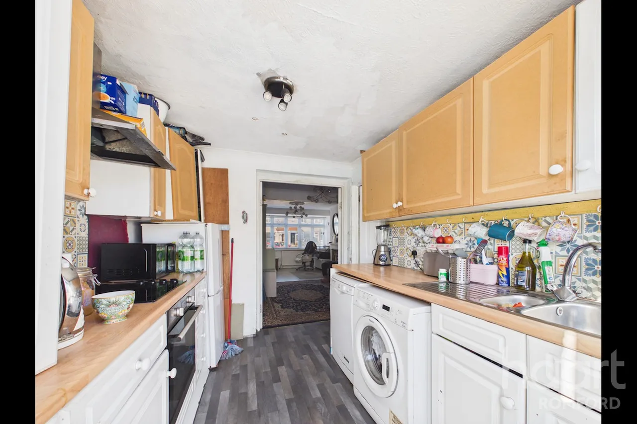 Linley Crescent, Romford, RM7, photo 6