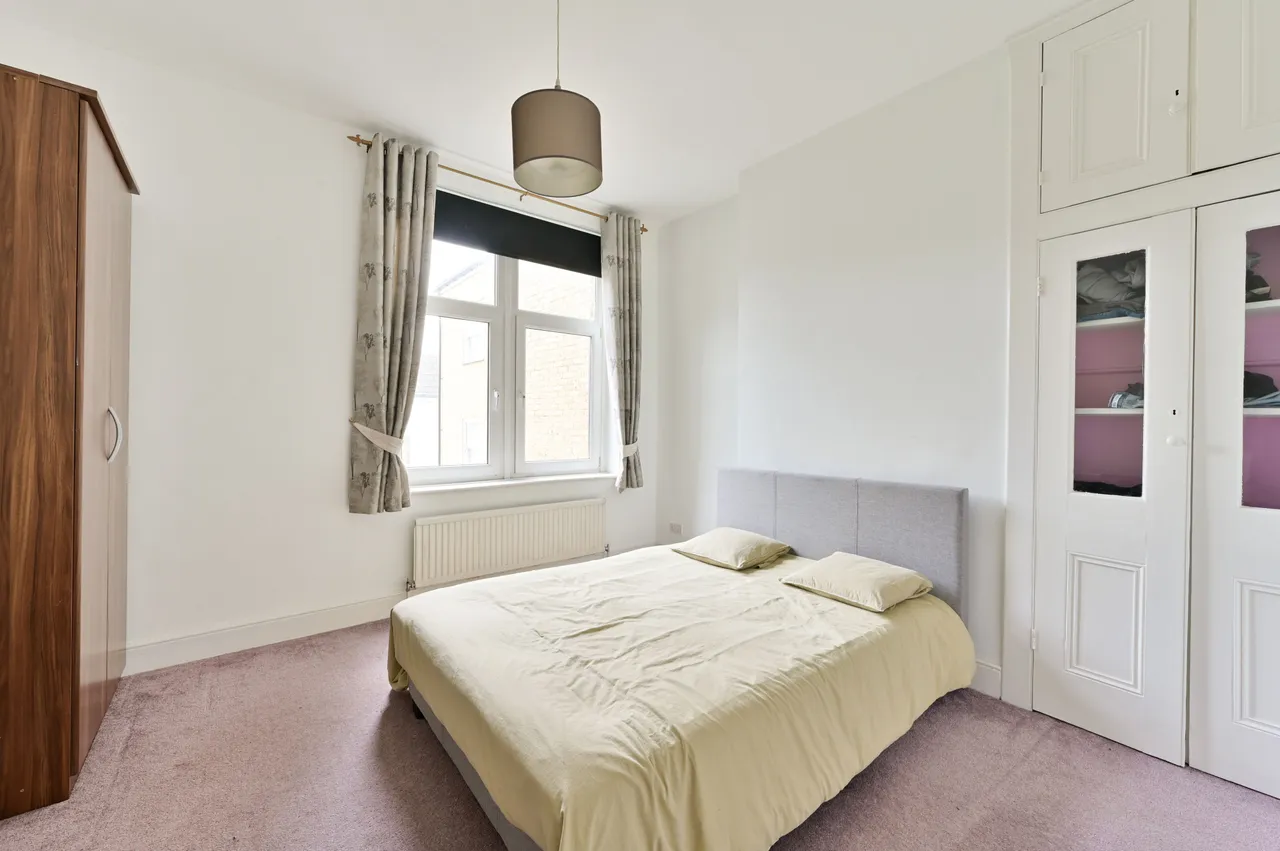 Flat 1, 106 The Broadway, London, photo 3