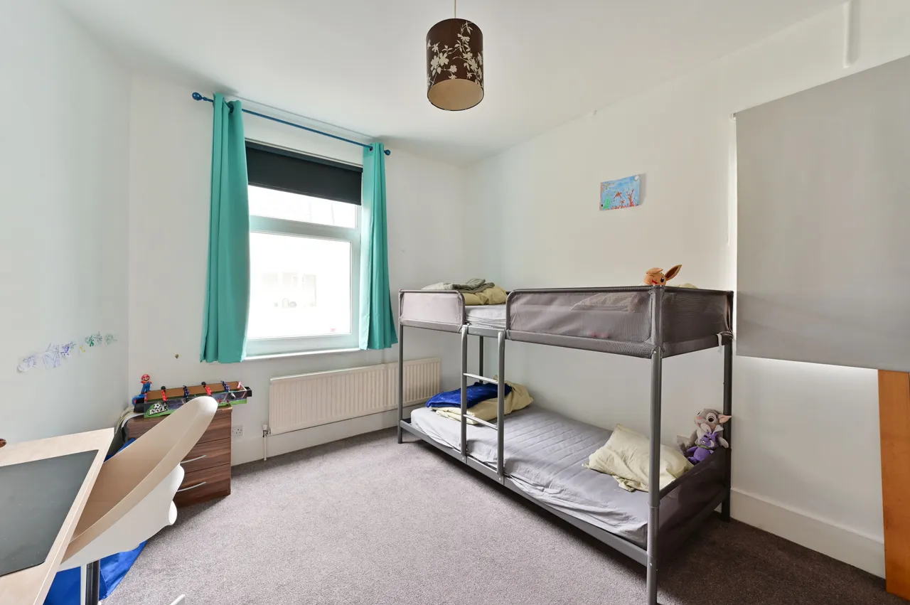 Flat 1, 106 The Broadway, London, photo 4