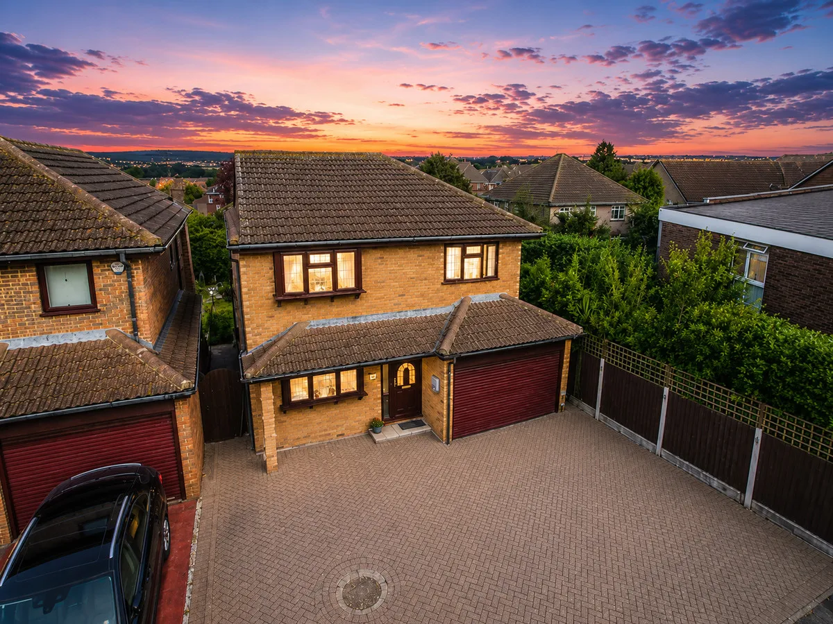 4 bed property for sale, Beach House Gardens, Canvey Island, SS8