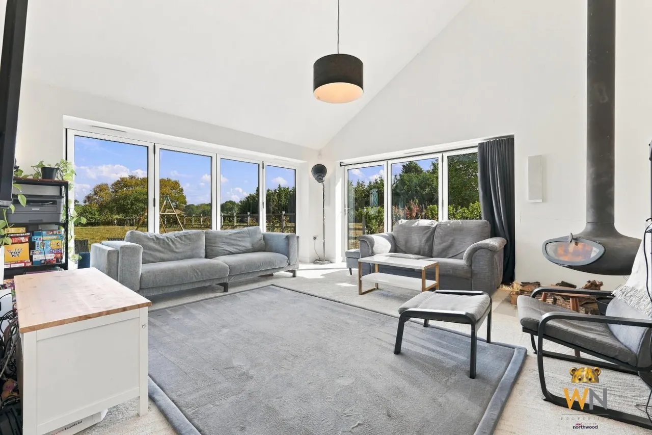 Hutton Meadow North Drive, Hutton, CM13, photo 3