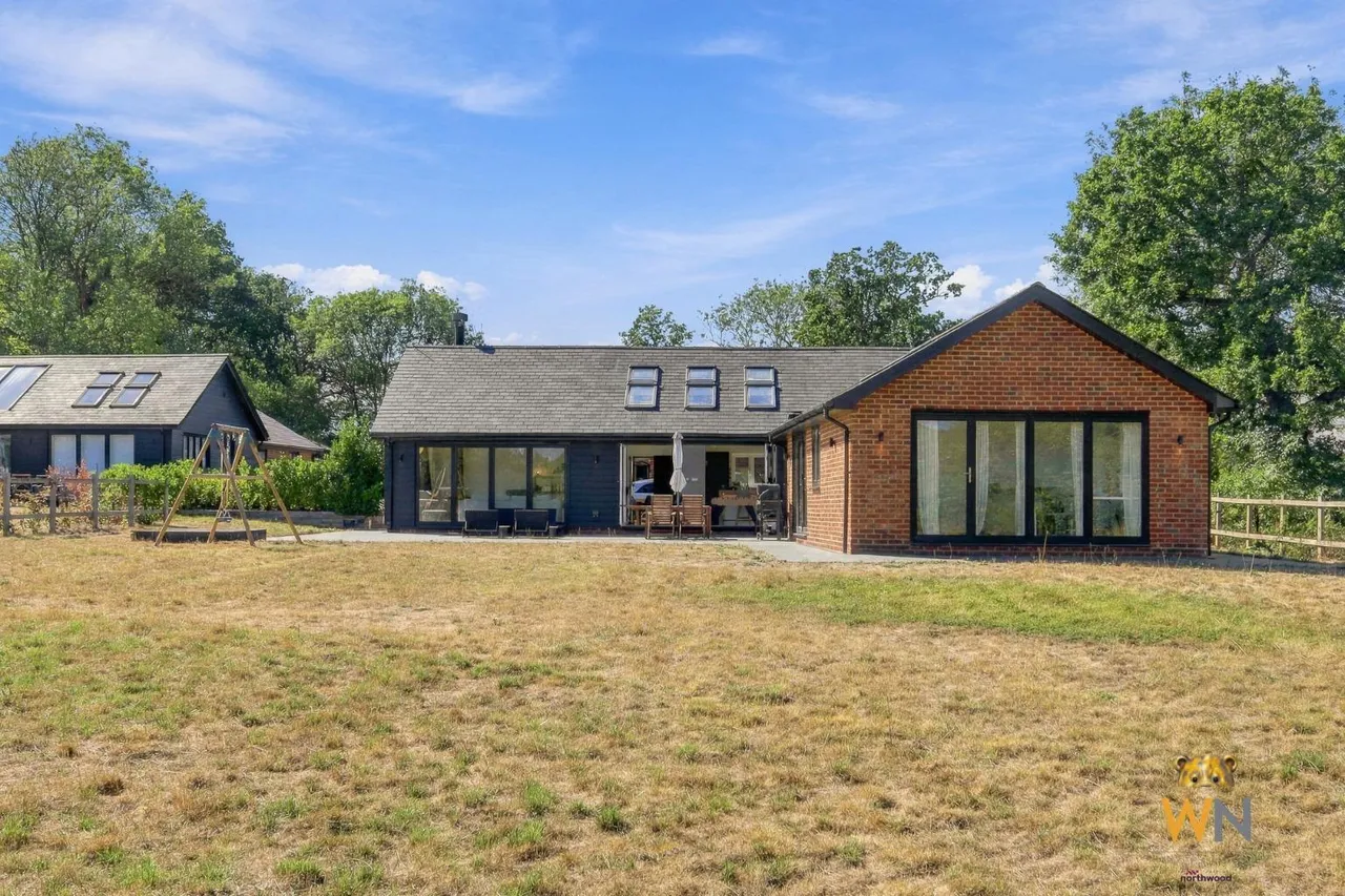 Hutton Meadow North Drive, Hutton, CM13, photo 28