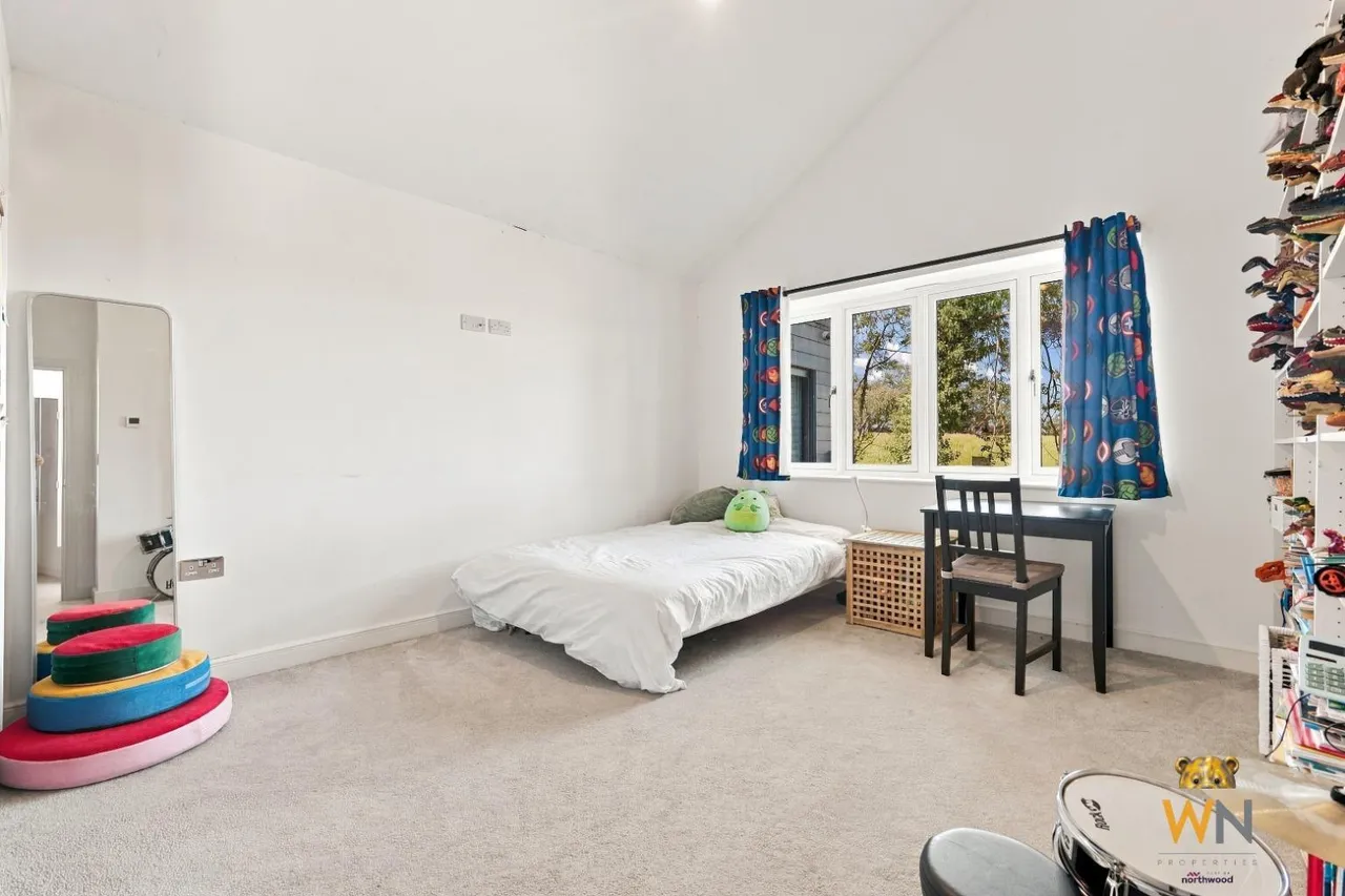 Hutton Meadow North Drive, Hutton, CM13, photo 17