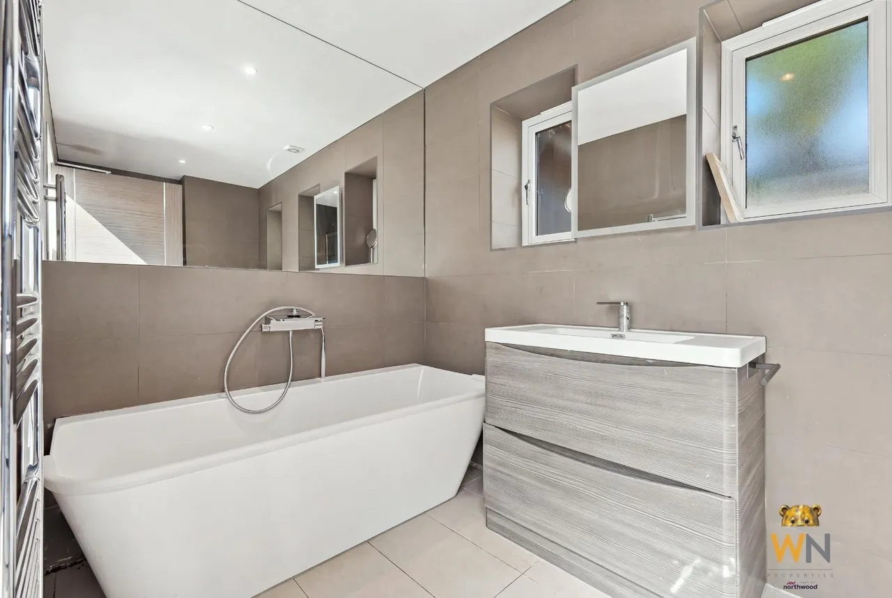 Hutton Meadow North Drive, Hutton, CM13, photo 23