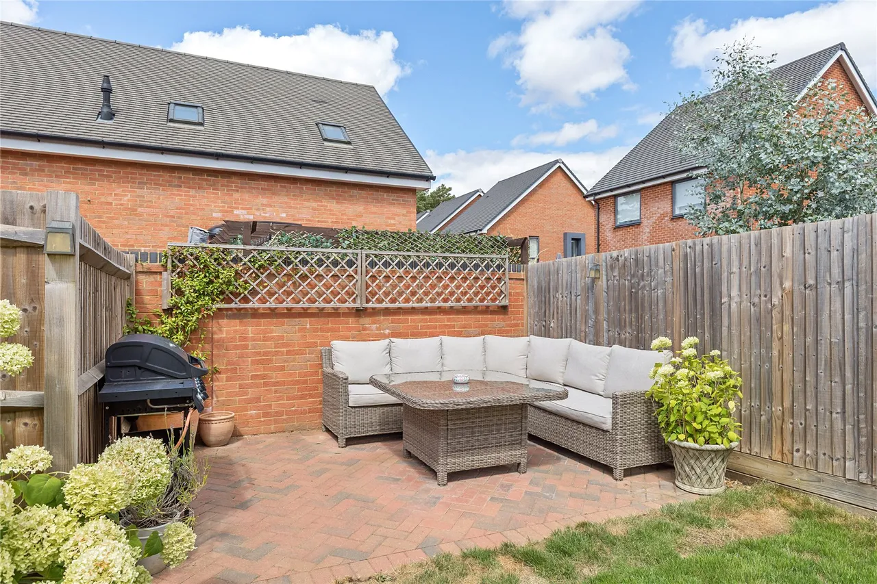 Chieftain Street, Bordon, GU35, photo 6