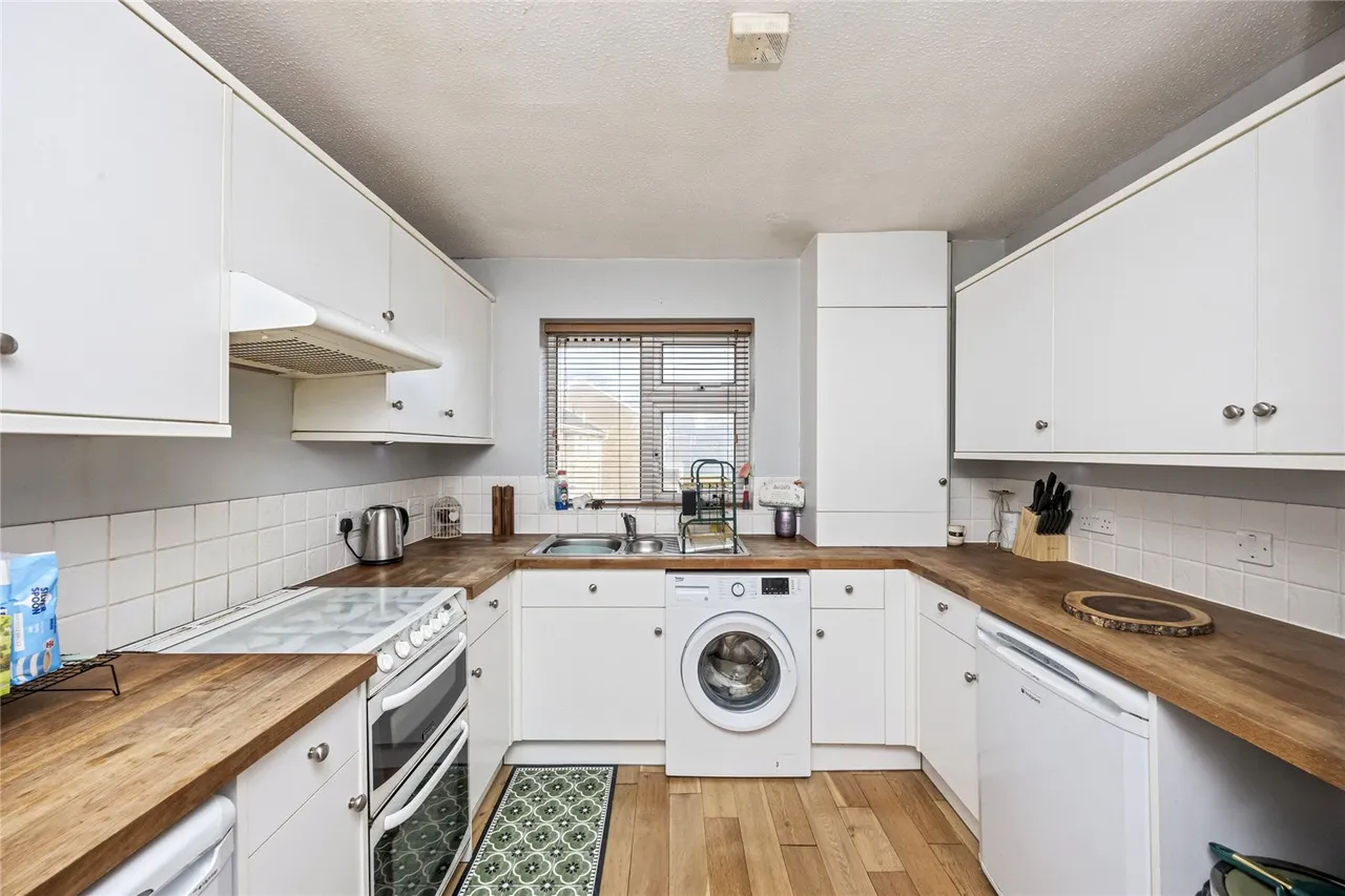 Bushby Close, Sompting, BN15, photo 2
