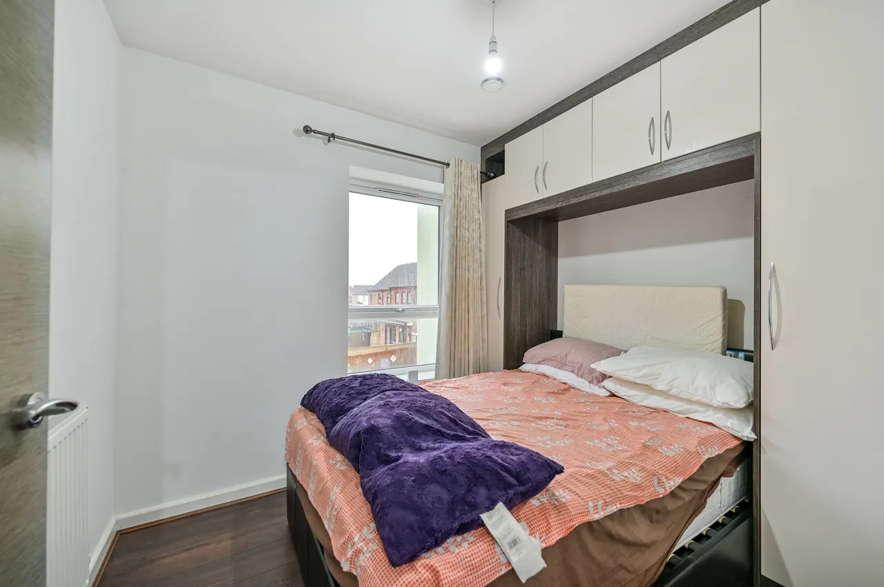17 Finefield Walk, Slough, photo 12