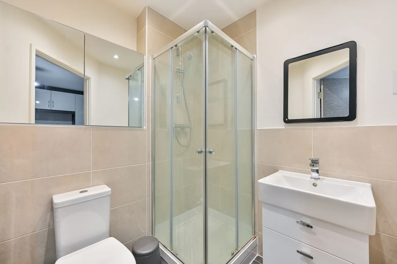 17 Finefield Walk, Slough, photo 10