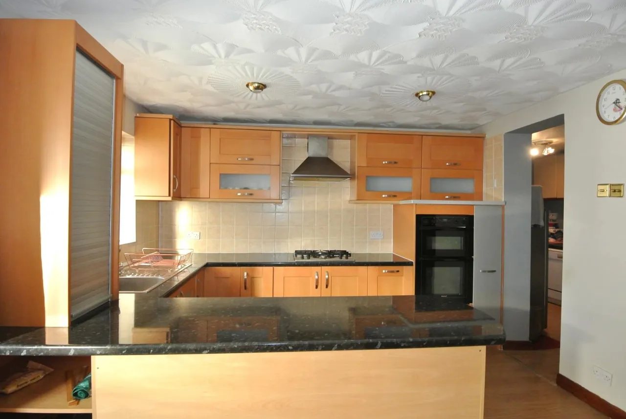 Sandells Avenue, Ashford, Surrey, TW15 1AJ, photo 7