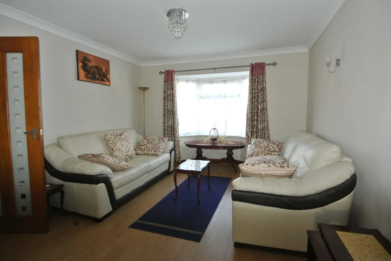 Sandells Avenue, Ashford, Surrey, TW15 1AJ, photo 5