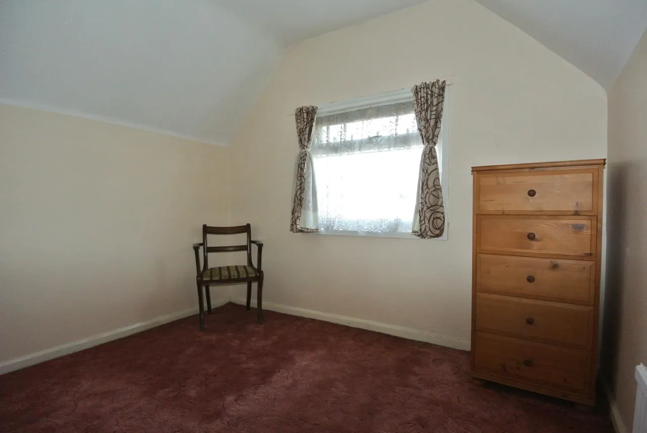Sandells Avenue, Ashford, Surrey, TW15 1AJ, photo 14