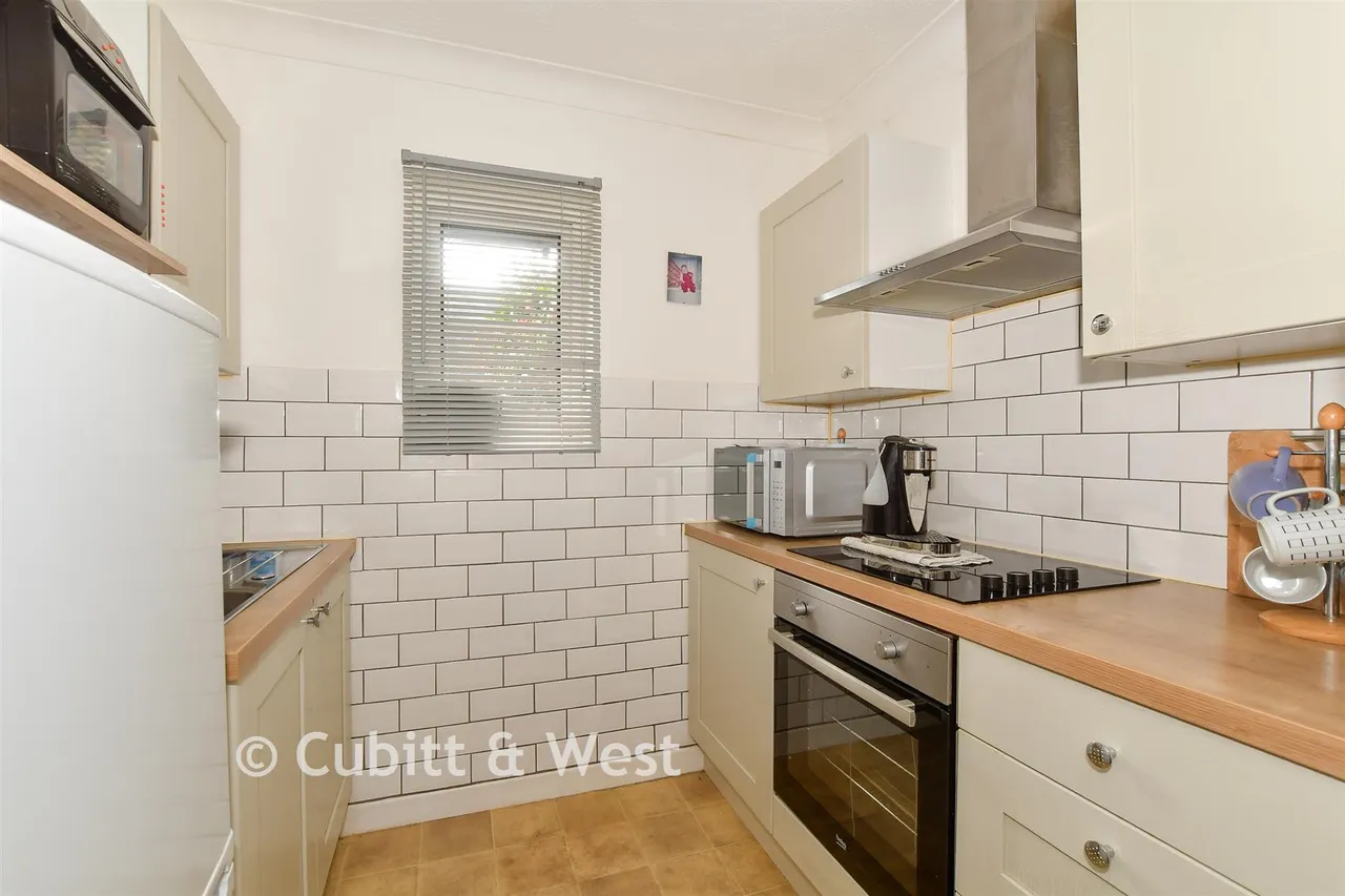 Nyetimber Lane, Aldwick, PO21, photo 4
