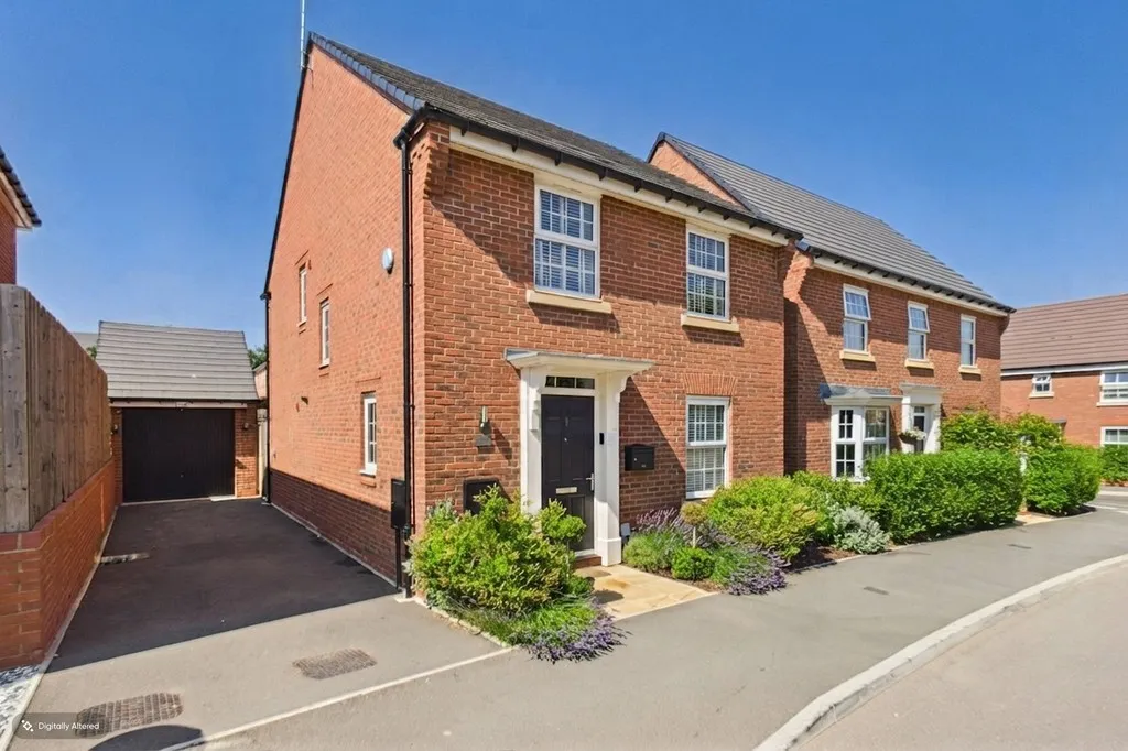 4 bed house for sale, Dowling Road, Uttoxeter