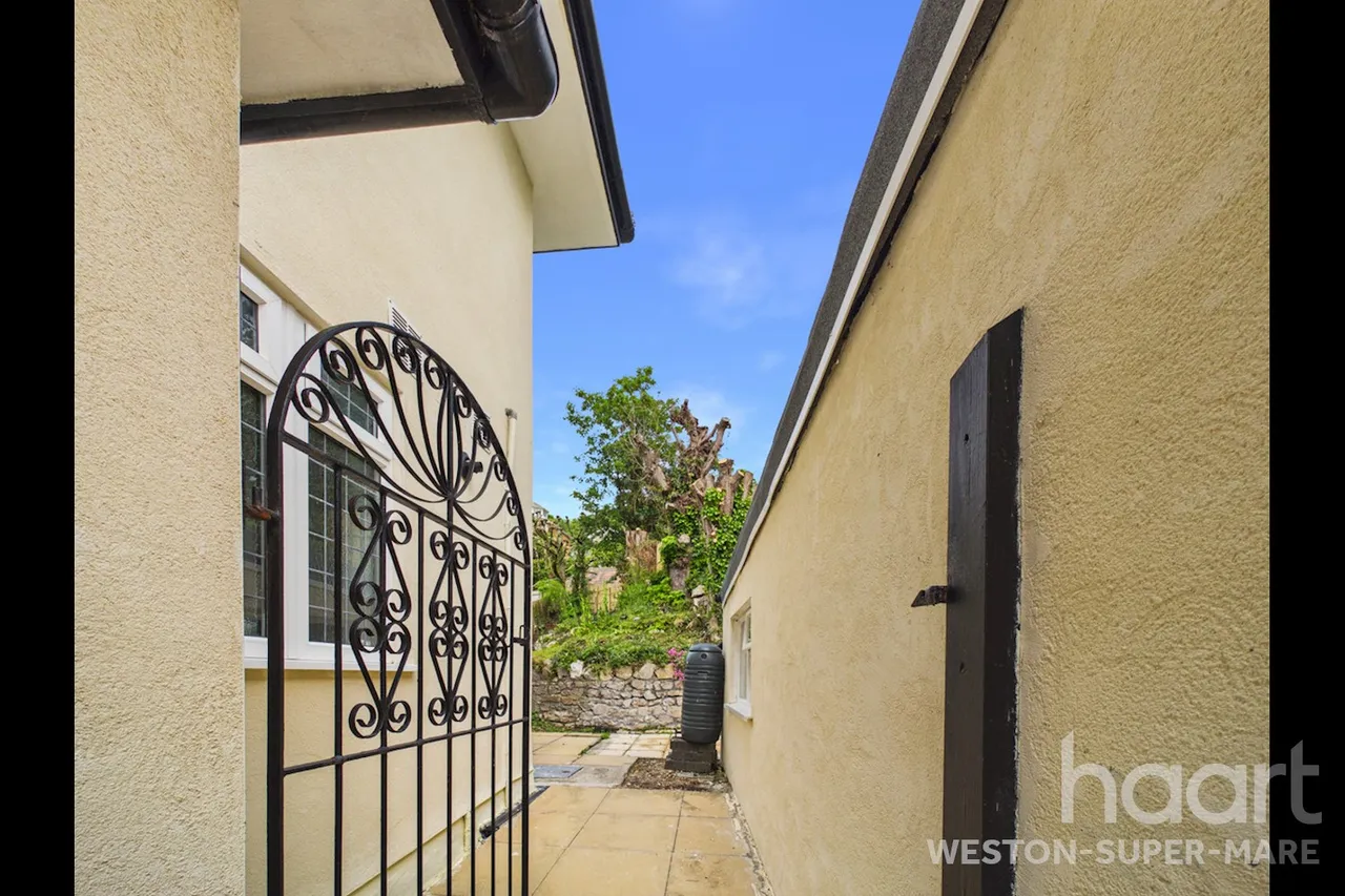 Shrubbery Avenue, Weston-Super-Mare, BS23, photo 27