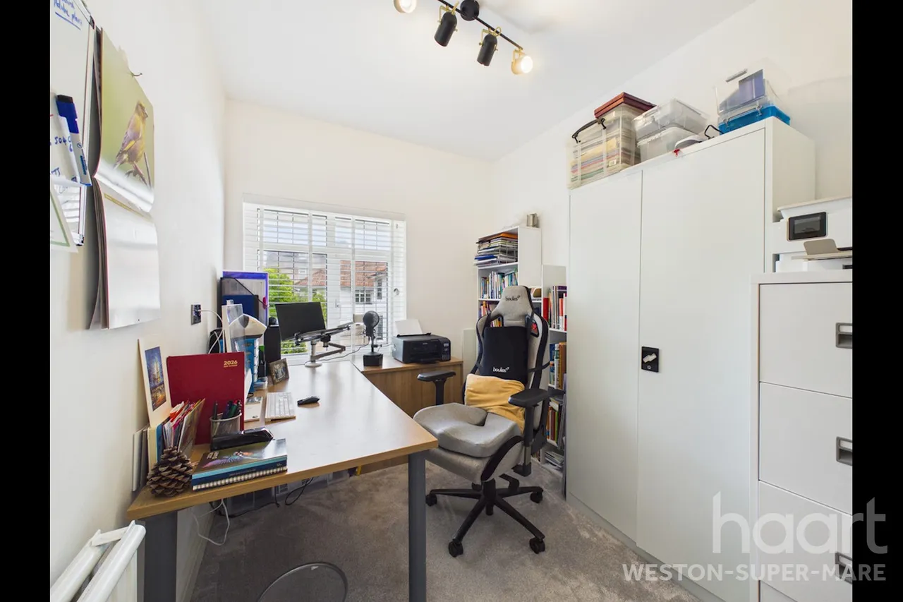 Shrubbery Avenue, Weston-Super-Mare, BS23, photo 18