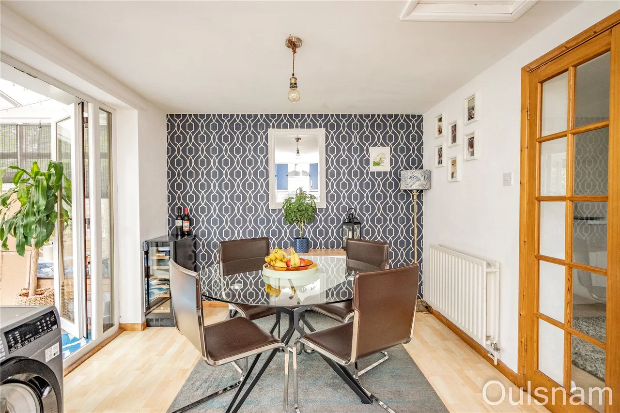 Mayfield Close, Catshill, Bromsgrove, Worcestershire, B61 0NR, photo 10