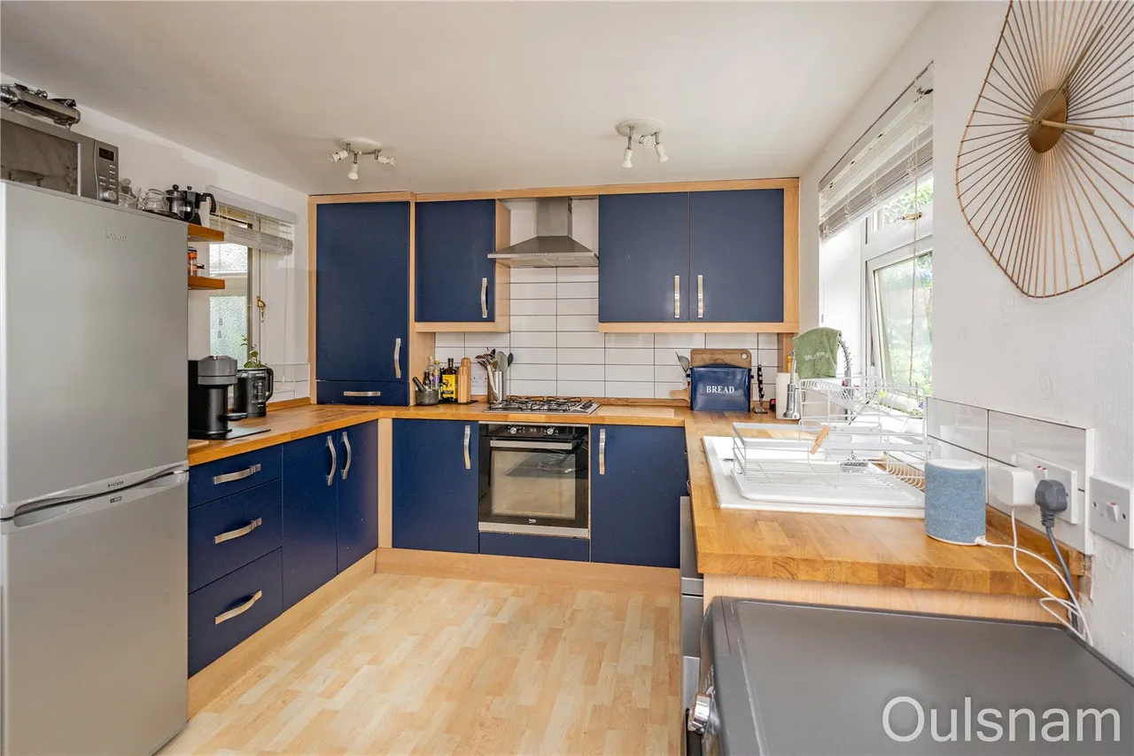 Mayfield Close, Catshill, Bromsgrove, Worcestershire, B61 0NR, photo 11