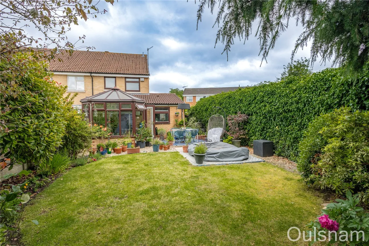 Mayfield Close, Catshill, Bromsgrove, Worcestershire, B61 0NR, photo 24
