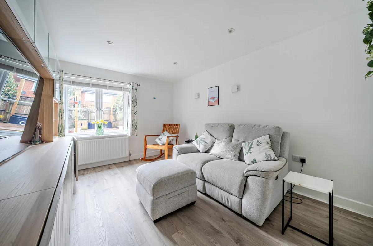 Billingshurst, RH14 9XE, photo 6