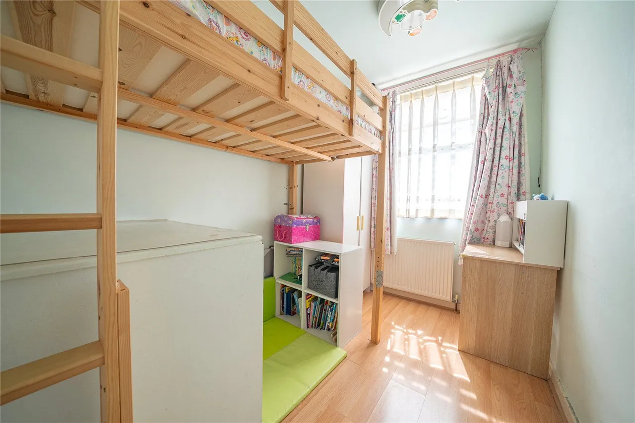 Highwood Avenue, Leeds, LS17, photo 9