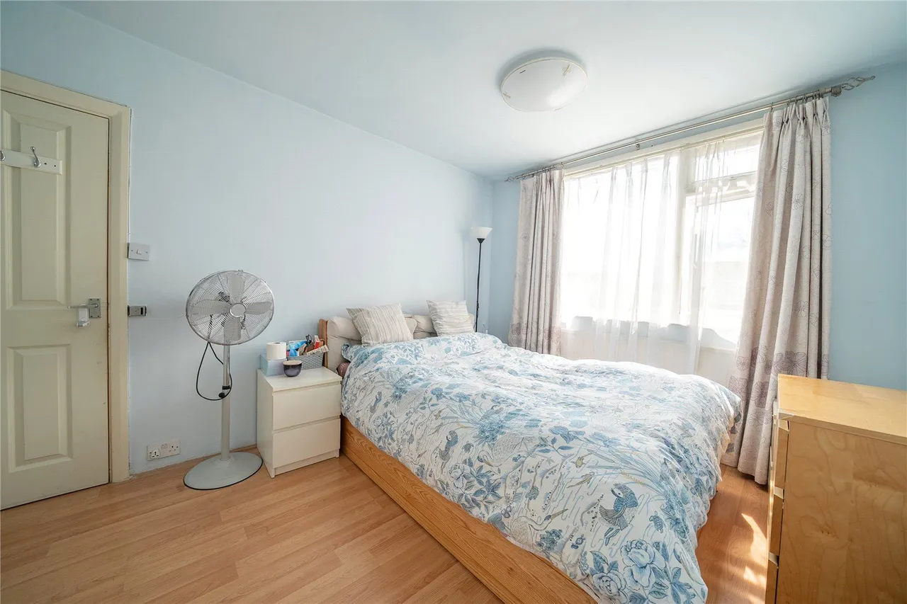 Highwood Avenue, Leeds, LS17, photo 5