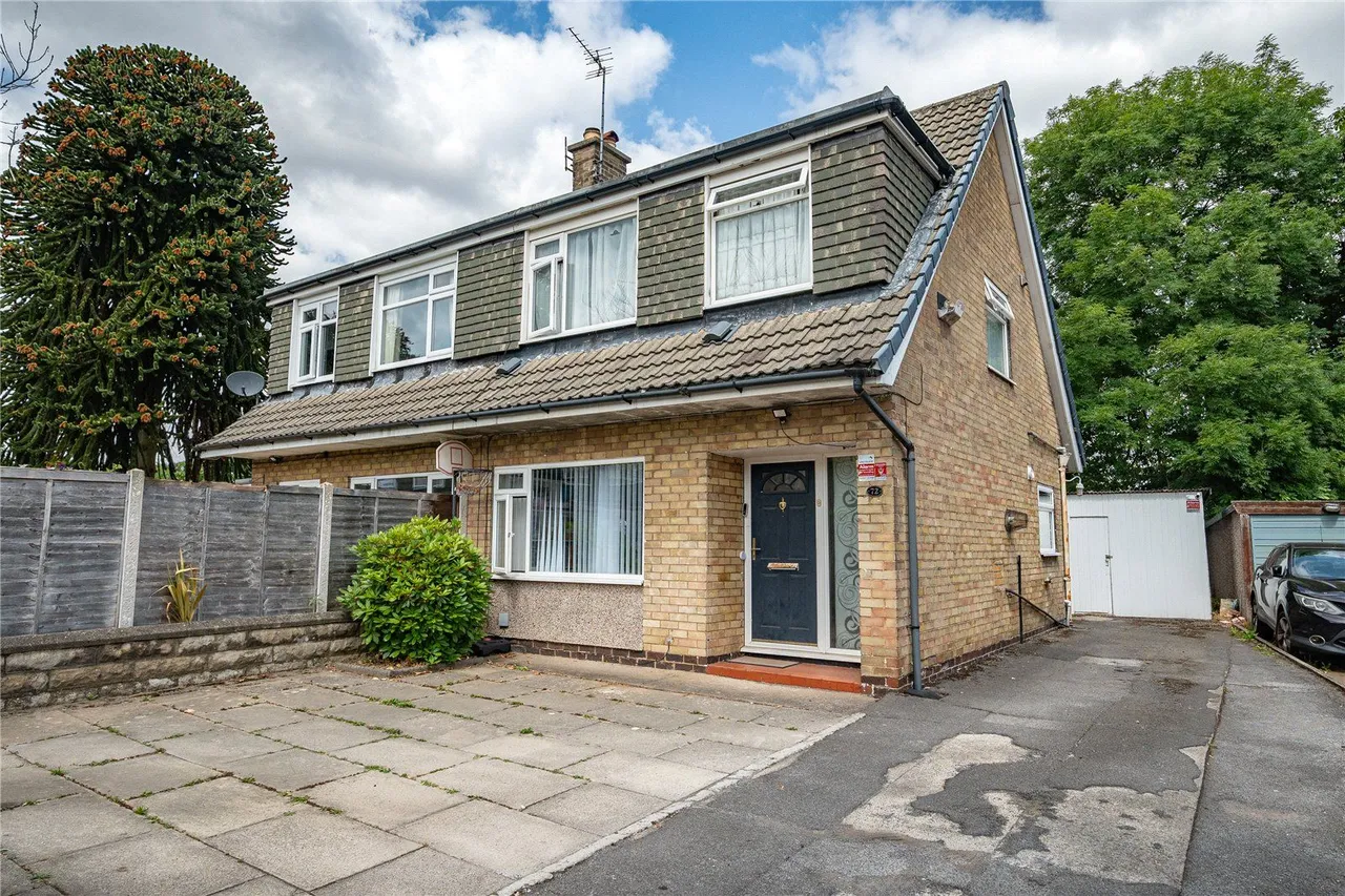 Highwood Avenue, Leeds, LS17, photo 17