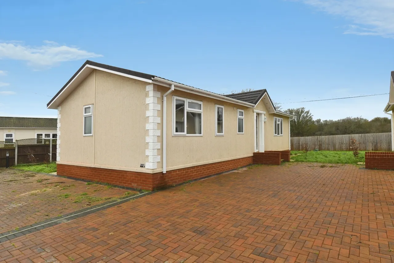 Hawk Hill, Battlesbridge, Wickford, Essex, SS11, photo 5