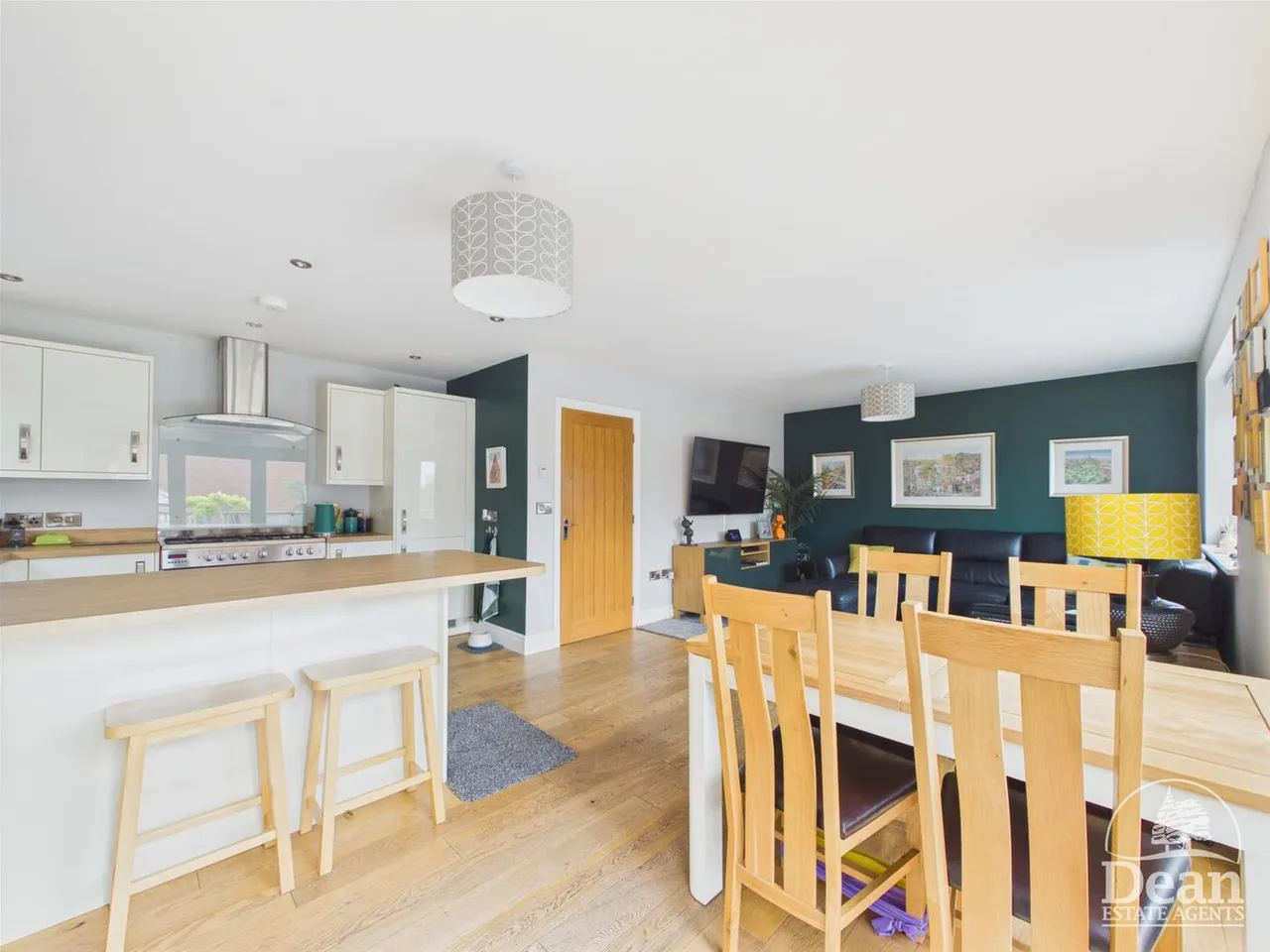 Grove Road, Lydney, photo 2