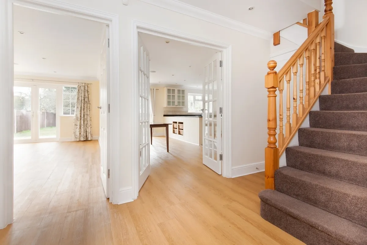 Midway Walton-On-Thames KT12, photo 3