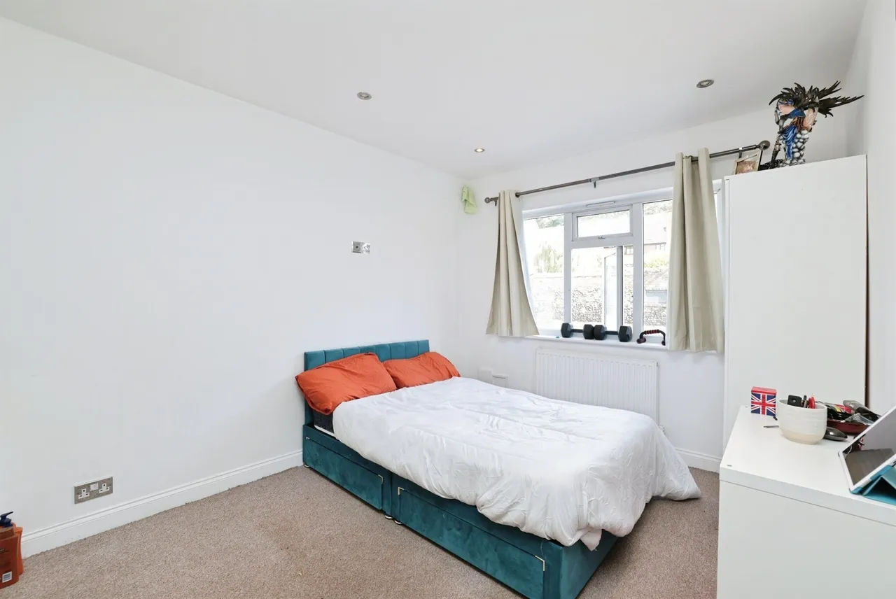 Waterside, Chesham, photo 6