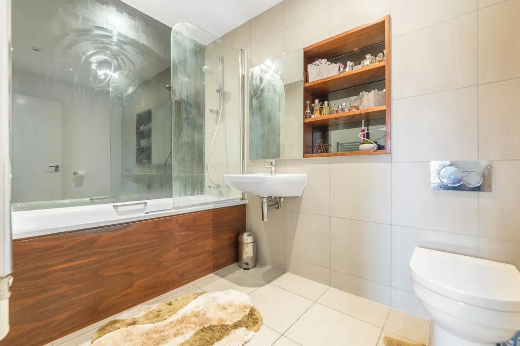 Dowding Drive, London, SE9, photo 9