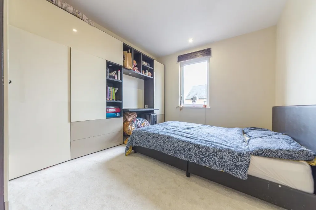 Dowding Drive, London, SE9, photo 10